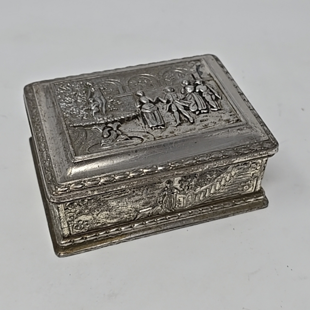 Vtg‎ french jewelry box vanity trinket box casket engraved hinged florentine